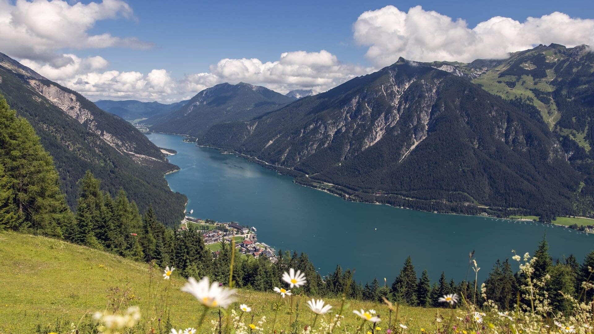 sommer-wandern-achensee-pertisau-ausblick-see